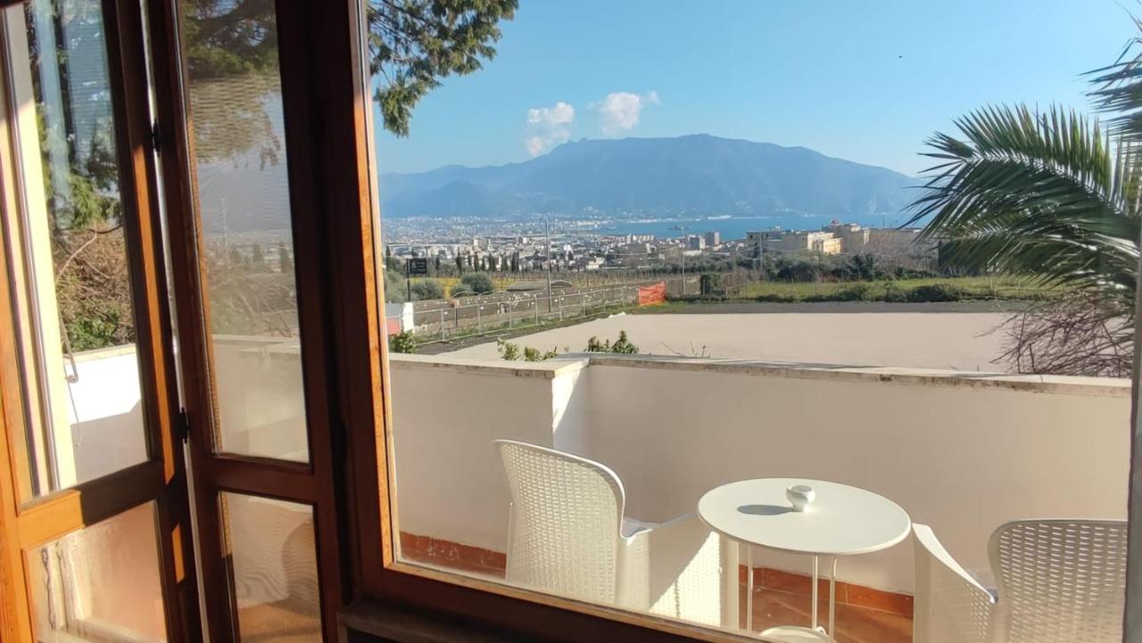 B&B Il Giardino Di Villa Anna Trecase Екстер'єр фото