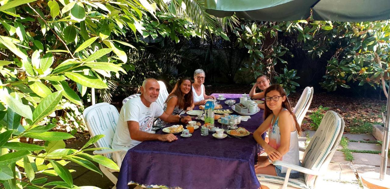 B&B Il Giardino Di Villa Anna Trecase Екстер'єр фото