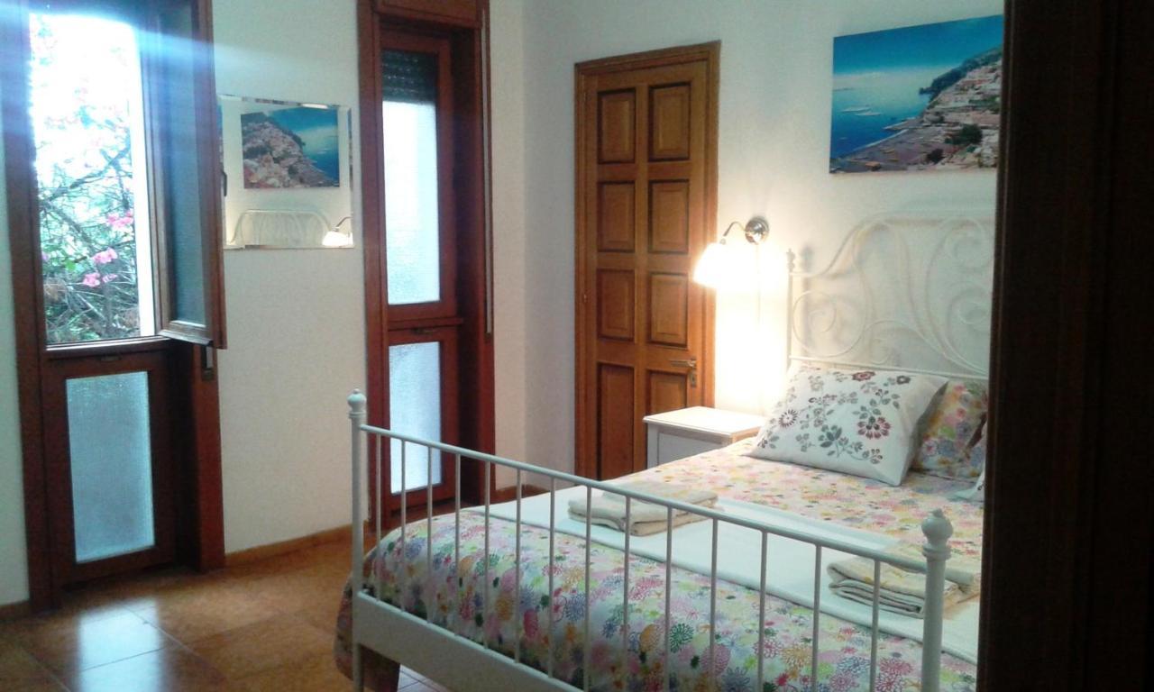B&B Il Giardino Di Villa Anna Trecase Екстер'єр фото